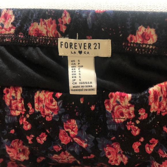 🌺🌺F21 Floral Maxi Skirt - Picture 3 of 4